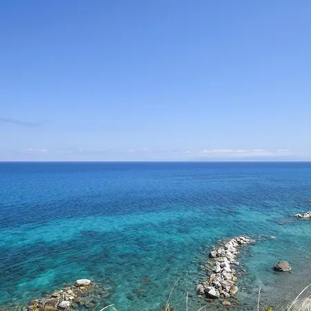Nice Apartment In San Leonardo Di Cutro Le Castella (Calabria)