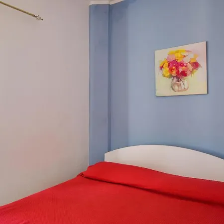 Nice Apartment In San Leonardo Di Cutro *